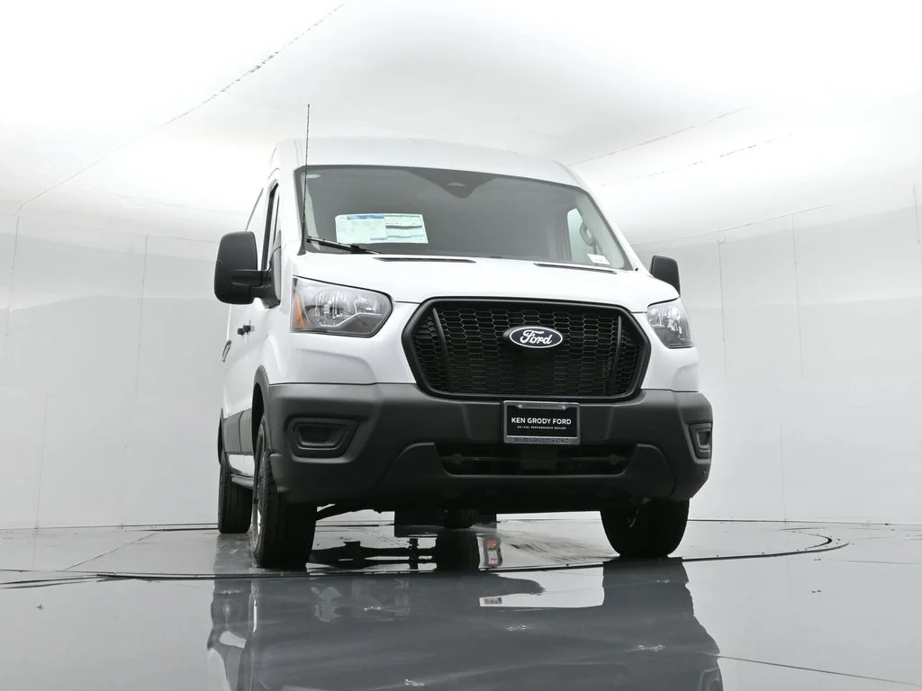 New 2026 White Ford Base image 41