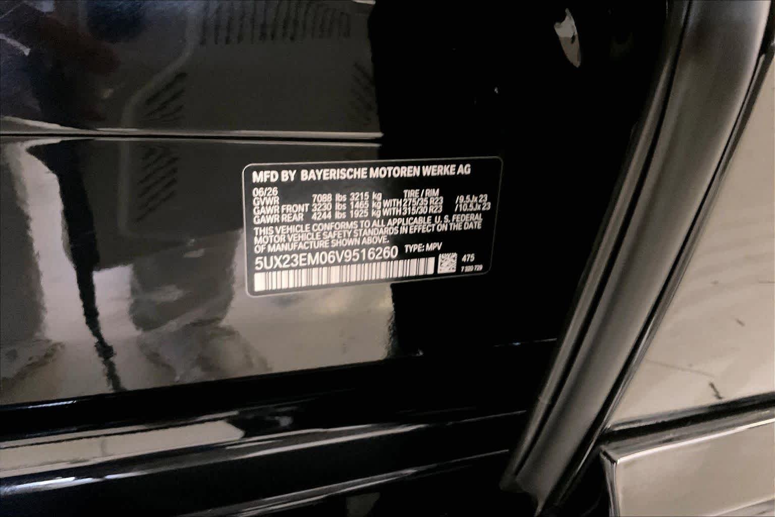 New 2027 Black Sapphire Metallic BMW xDrive40i image 18