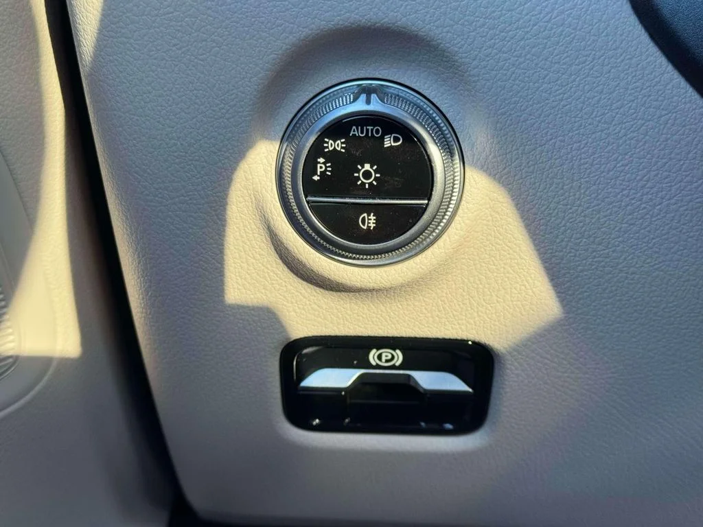 Certified Used 2023 Black Mercedes-Benz C 300 image 21