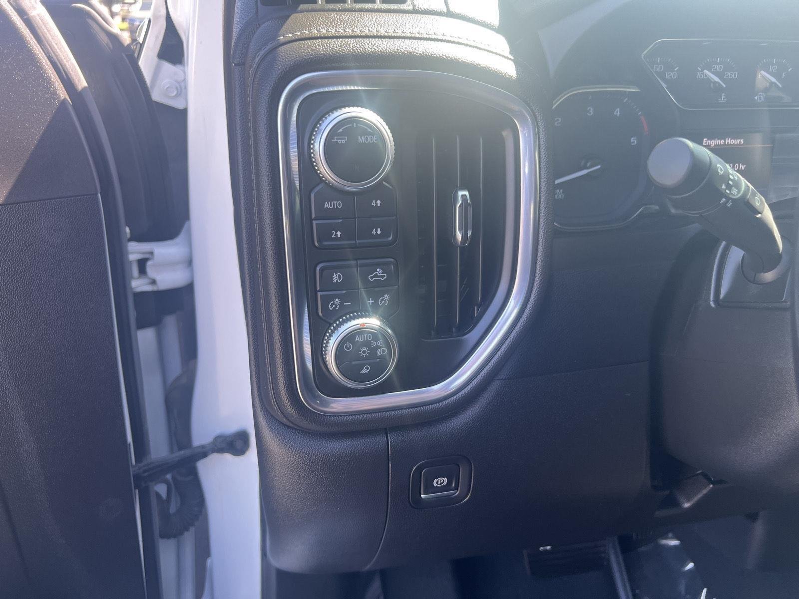 2023 GMC Sierra 3500HD SLT - Photo 18
