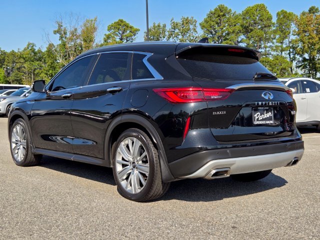 Used 2021 Black INFINITI Sensory image 3