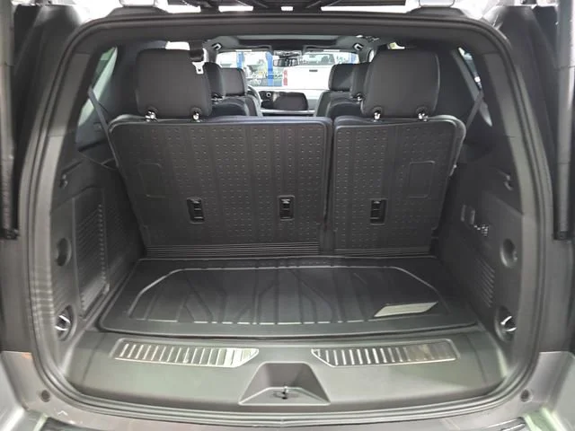 2026 Chevrolet Tahoe Premier - Photo 14
