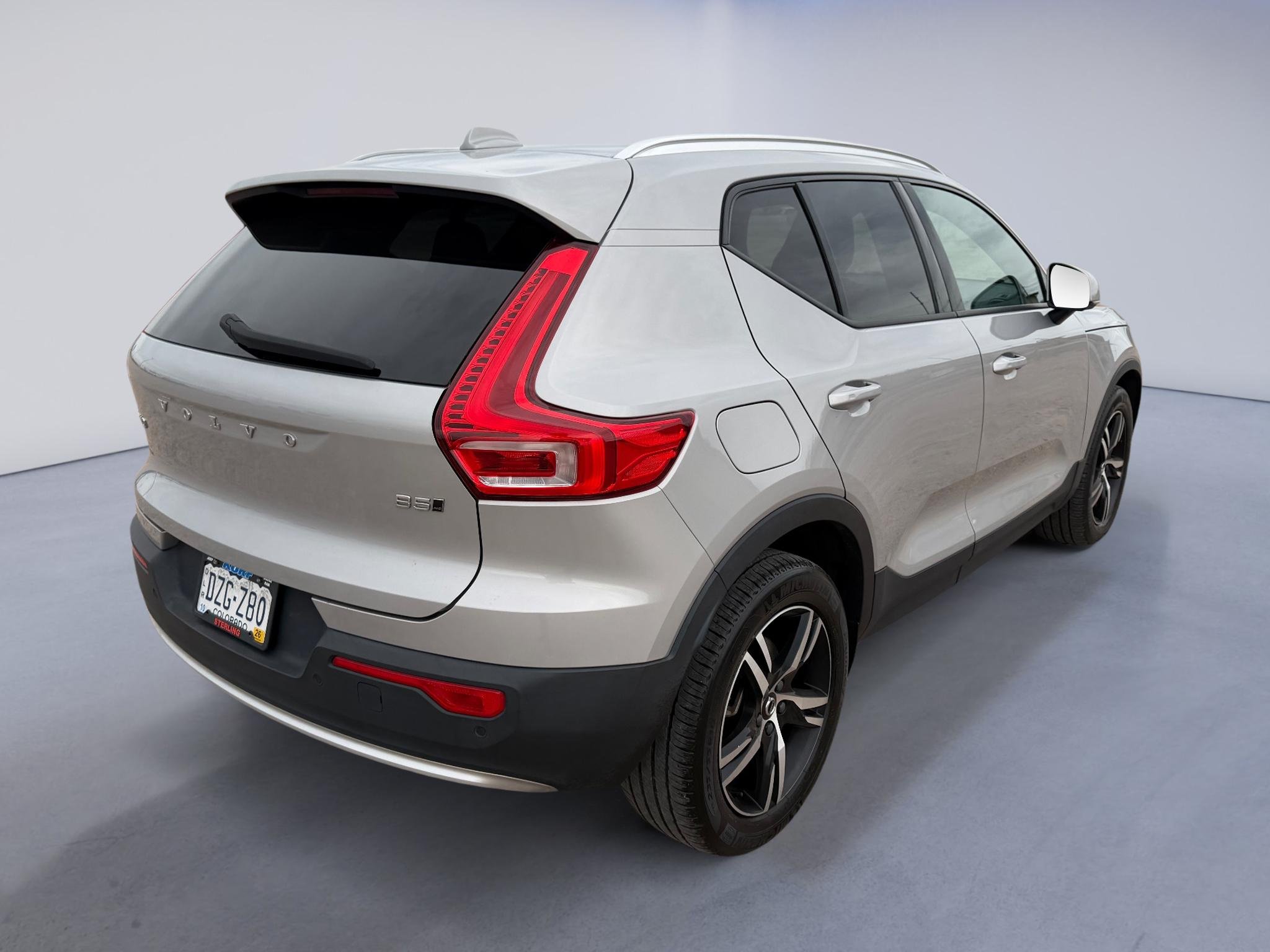 Used 2023 Thunder Grey Metallic Volvo Core image 5