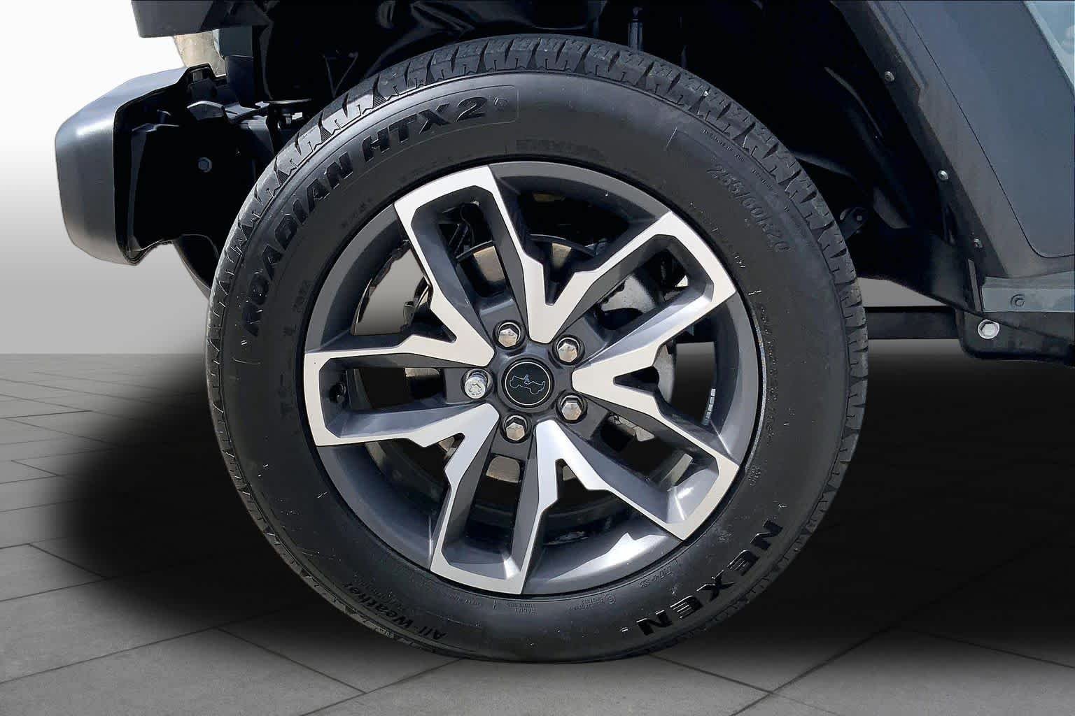 Used 2025 Anvil Clearcoat Jeep Sport S image 10