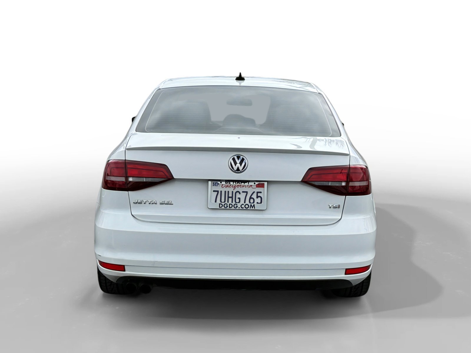 Used 2016  Volkswagen  image 4