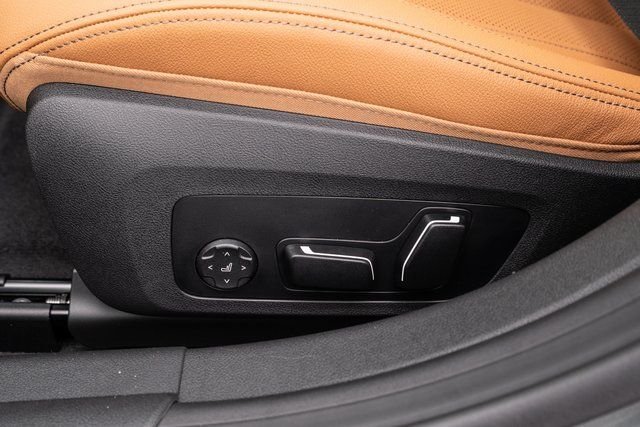 2025 BMW i4 40 - Photo 17