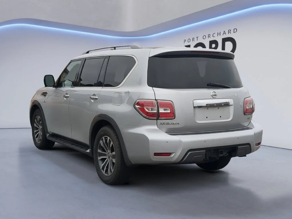 Used 2019 Silver Nissan SL image 5