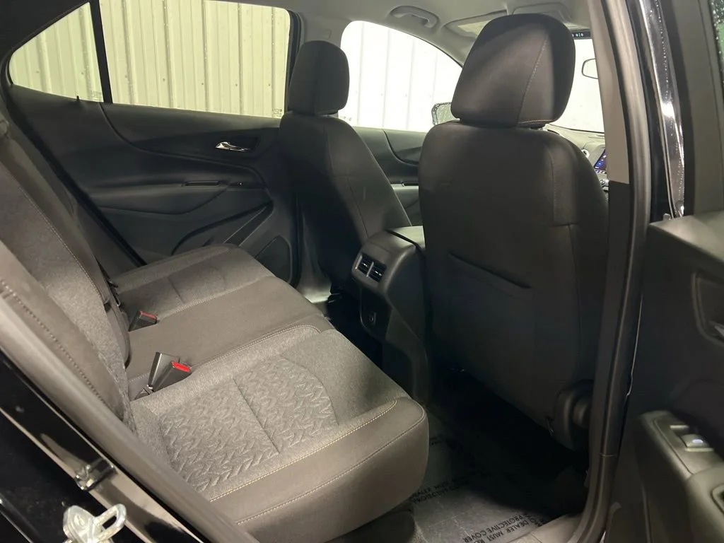 2023 Chevrolet Equinox LT - Photo 10