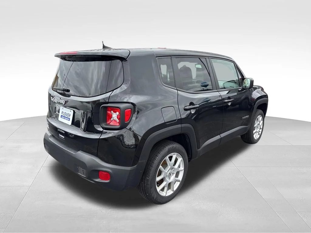Used 2023 Black Clearcoat Jeep Latitude image 6
