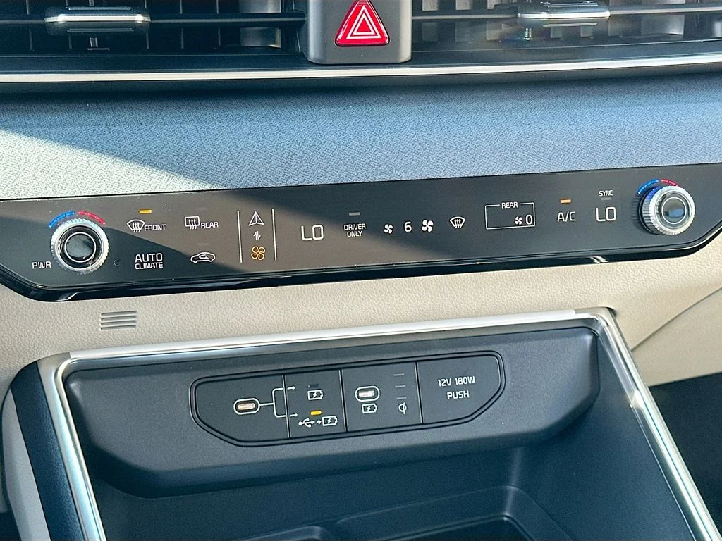 New 2026 Snow White Pearl Kia EX image 16