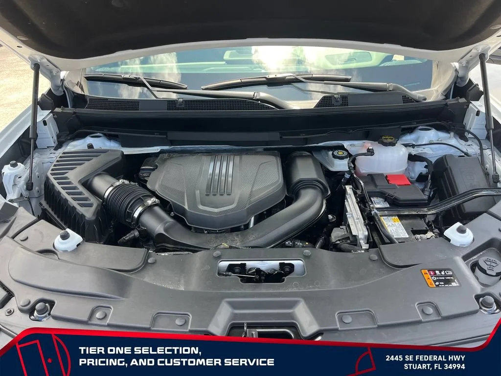 Used 2026 Summit White GMC Elevation image 11