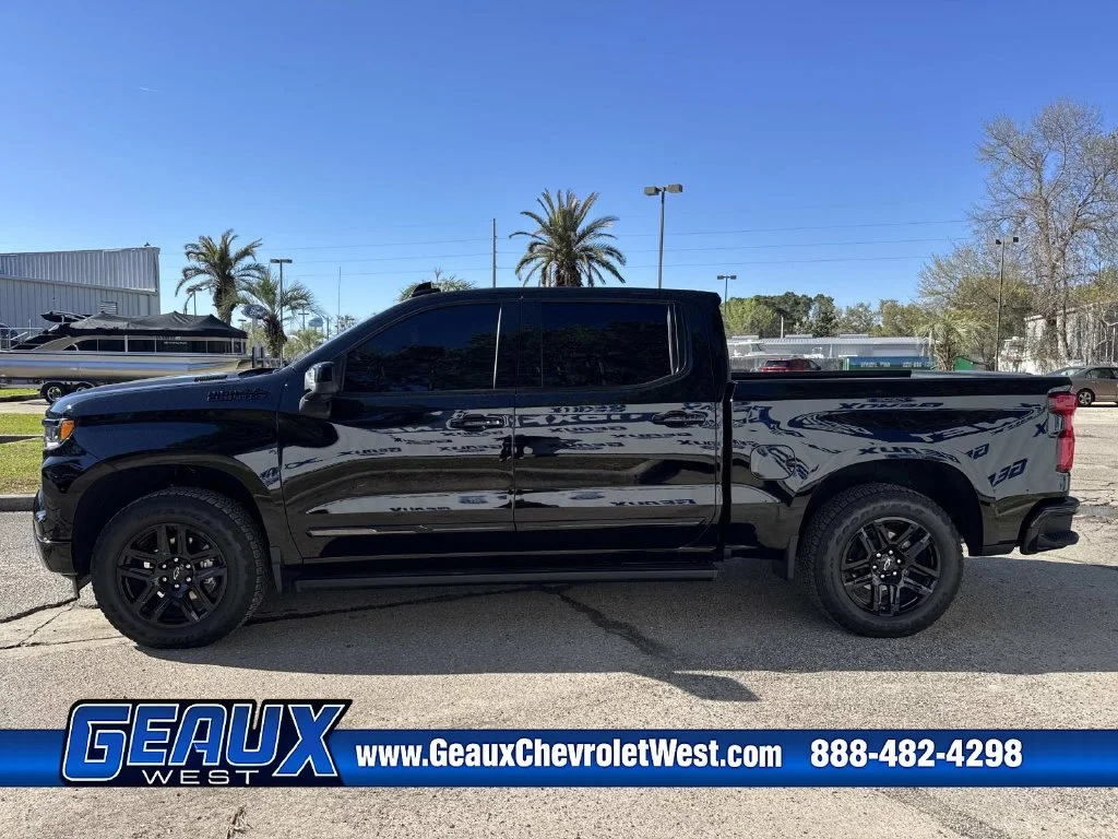 Used 2025 Black Chevrolet High Country image 5