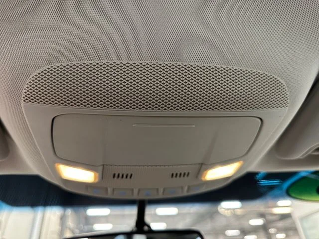 Used 2015  Ford SEL image 29