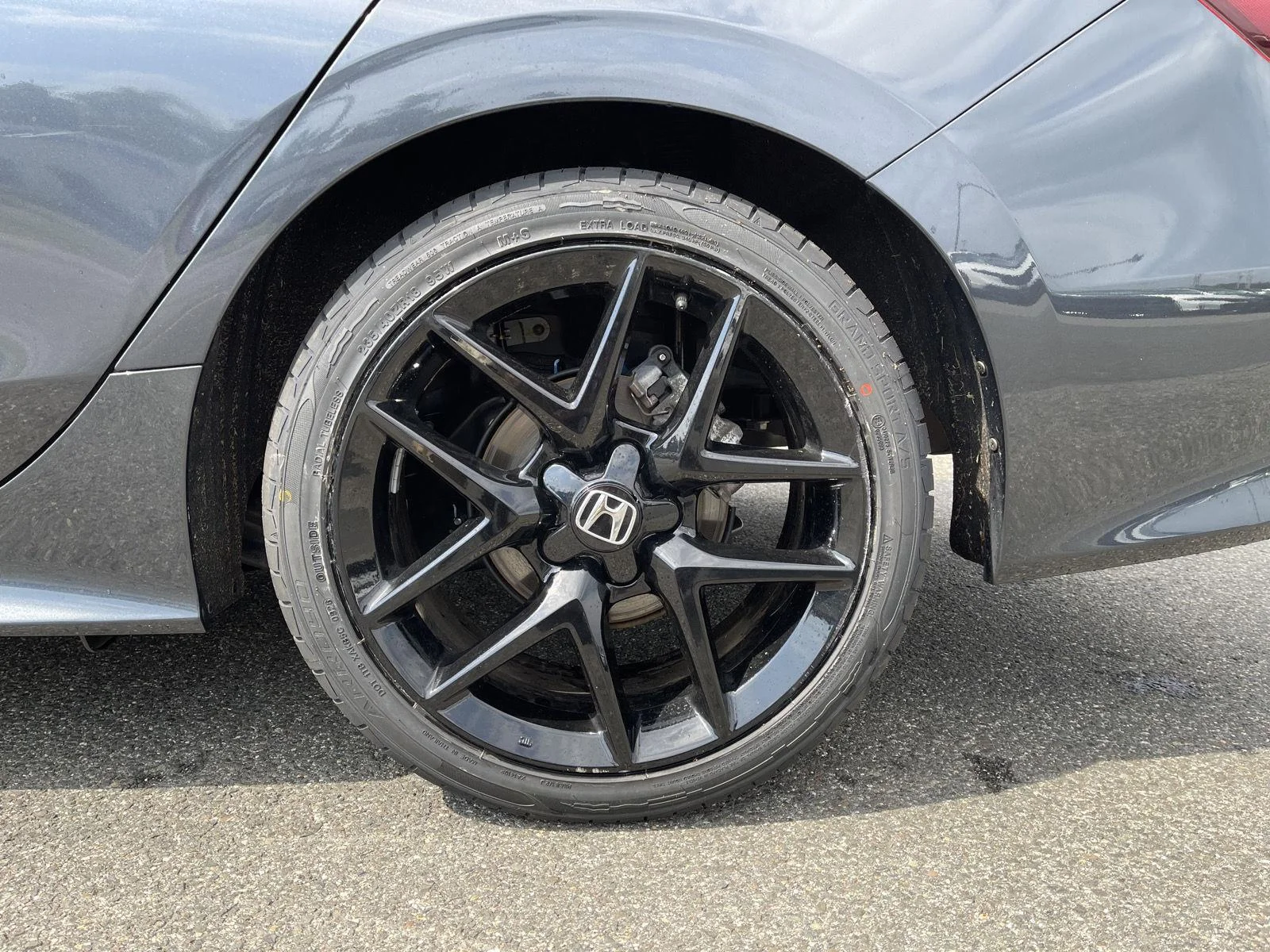 Used 2025 Meteorite Gray Metallic Honda Sport image 22
