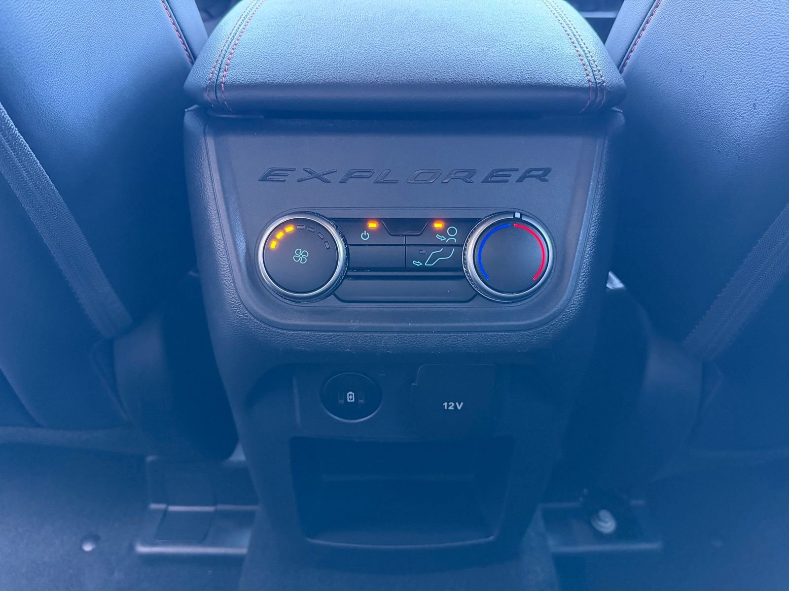 Used 2025 Gray Ford ST-Line image 25