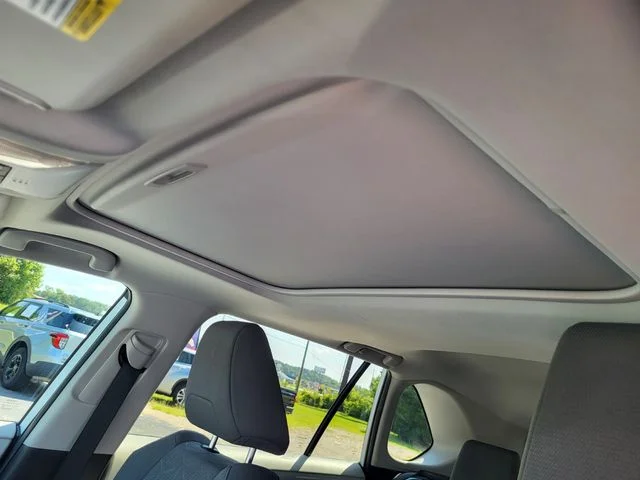 Used 2022 White Toyota XLE image 12