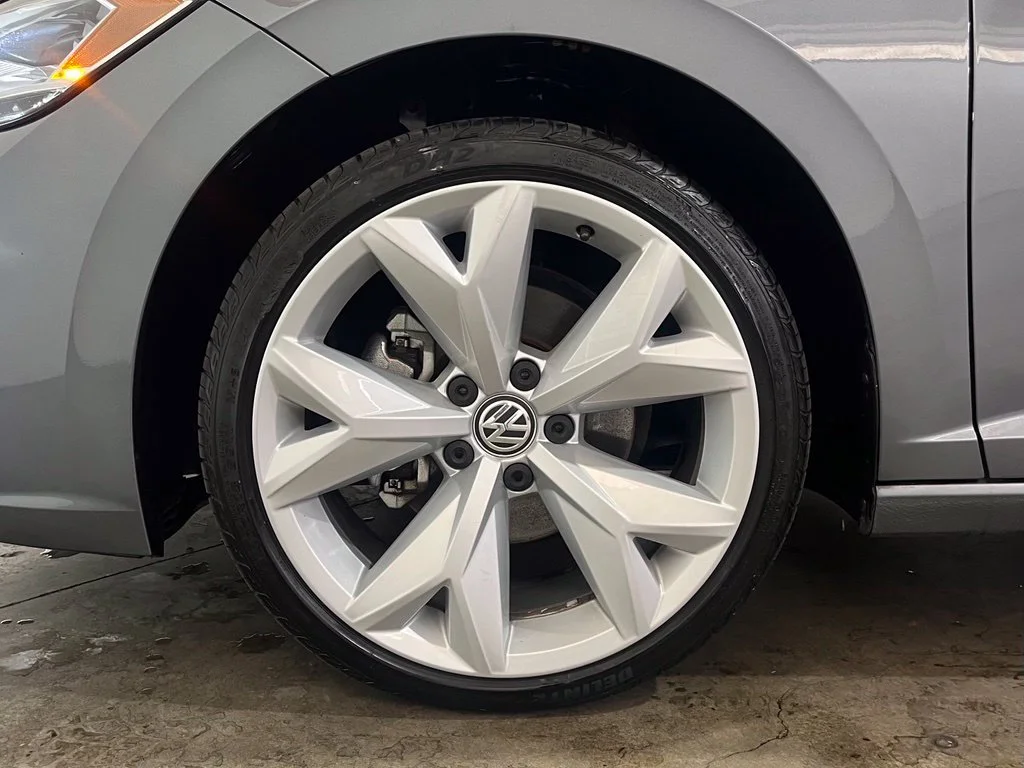 Used 2022 Gray Volkswagen 1.5T Sport image 18