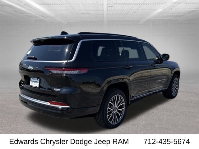 New 2026 Diamond Black Crystal Pearl-Coat Exterior Paint Jeep Summit image 8