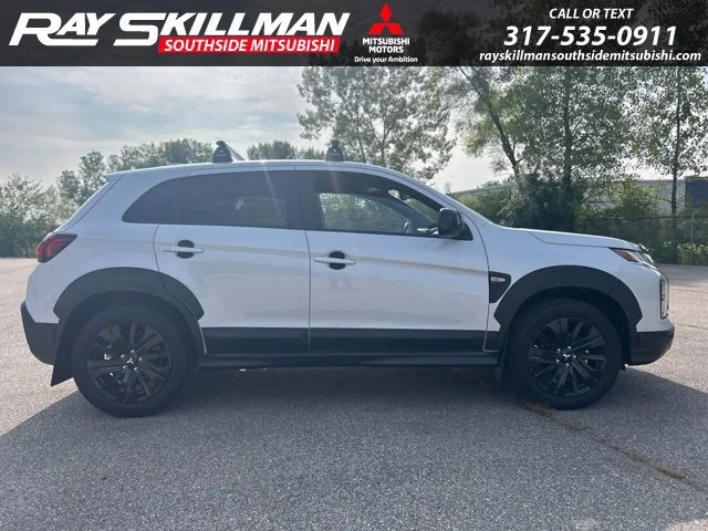 New 2026 White Diamond Mitsubishi Trail Edition image 4