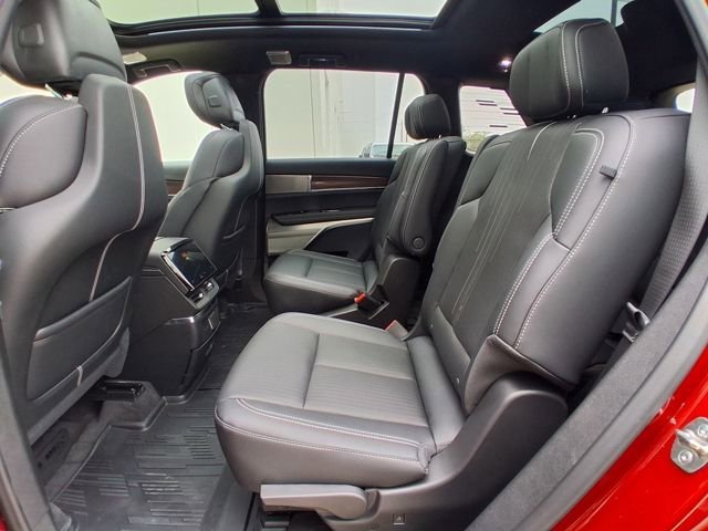 2026 Cadillac VISTIQ Sport - Photo 24