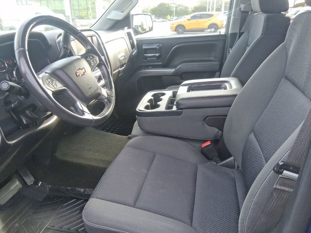 Used 2016 DEEP OCEAN BLUE METALLIC Chevrolet LT image 8