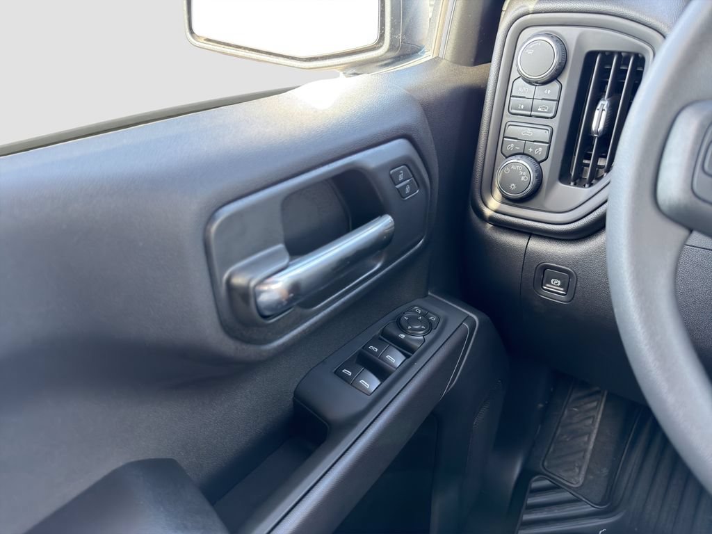 2026 Chevrolet Silverado 1500 Custom - Photo 12