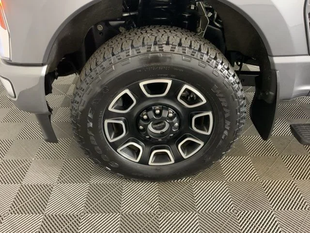 2024 Ford F-350 Super Duty Platinum - Photo 32