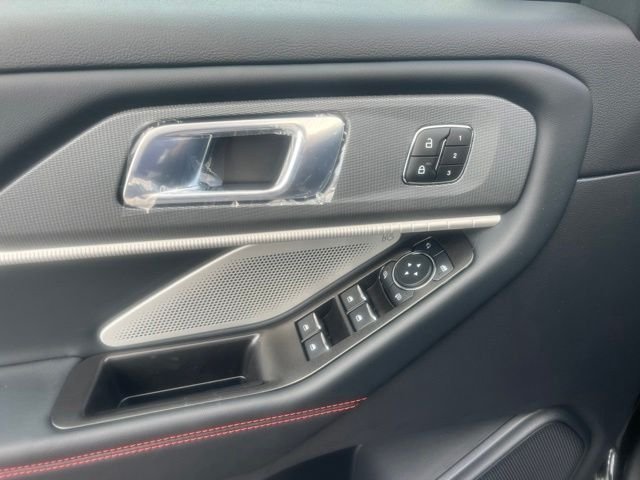 New 2026 Agate Black Metallic Ford ST image 30