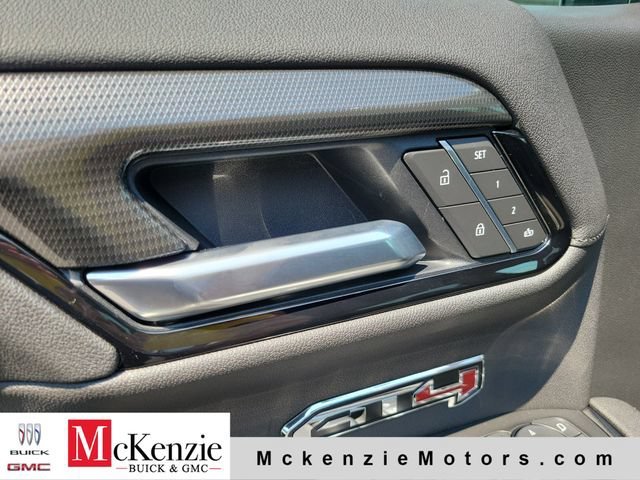New 2026 Sterling Metallic GMC AT4 image 9