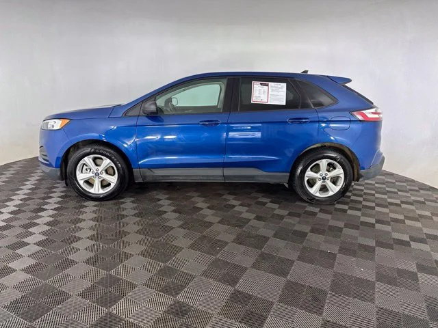 Used 2020 Blue Ford SE image 12