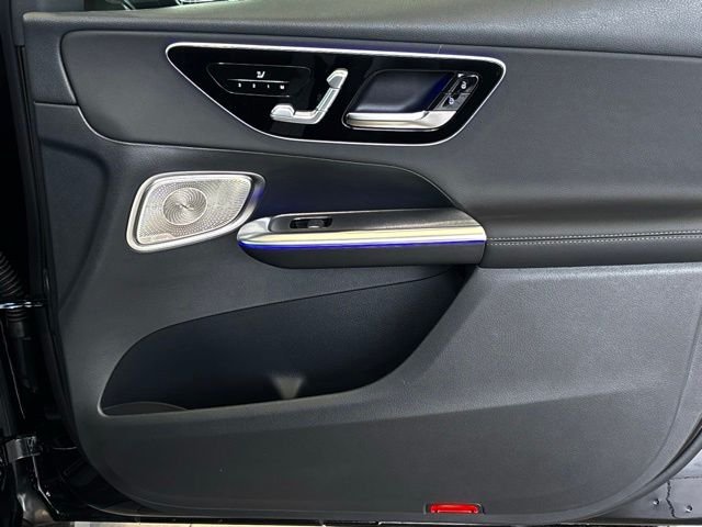 New 2026 Black Mercedes-Benz GLC 300 image 21