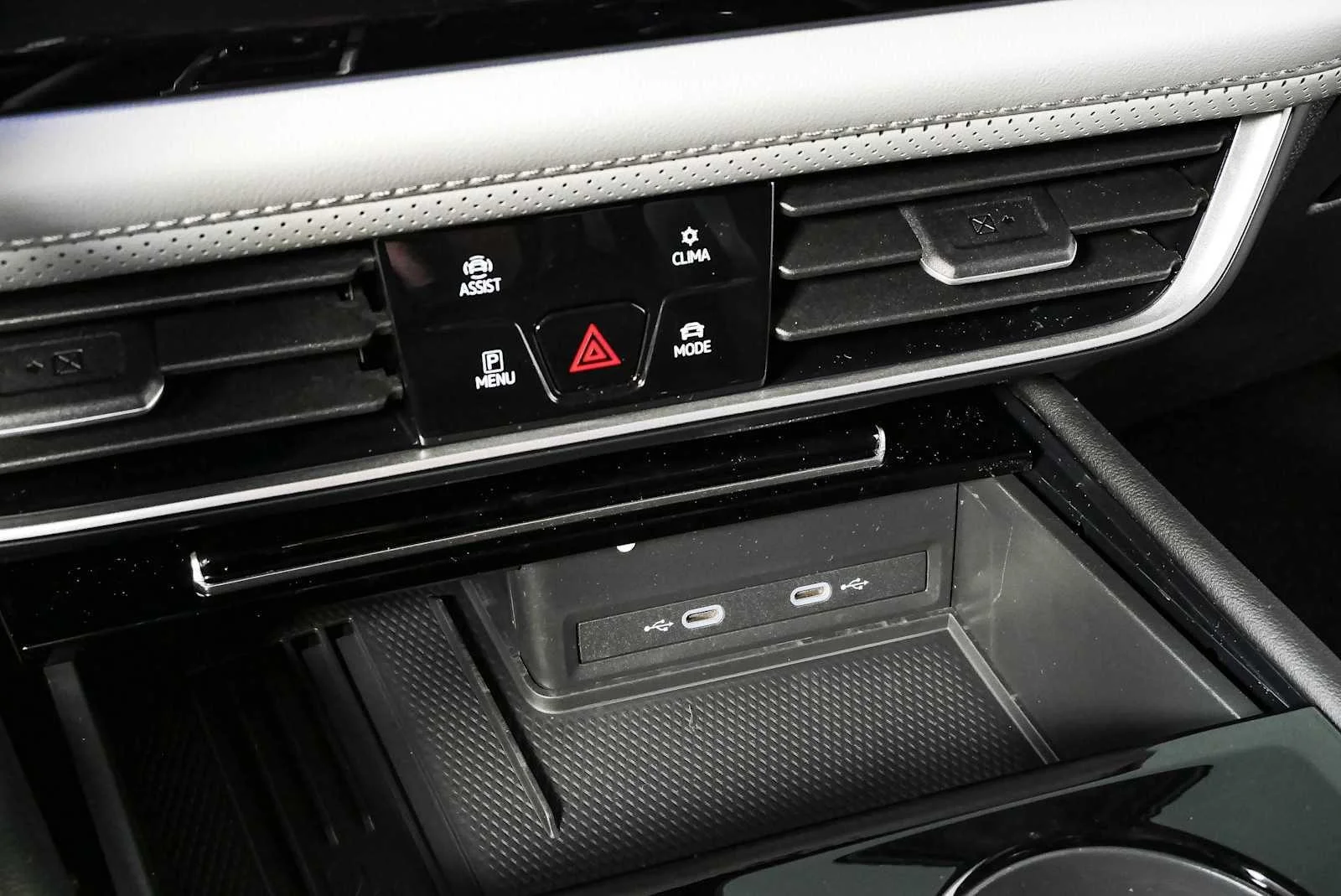 New 2026 Pure Gray Volkswagen 2.0T Peak Edition image 17