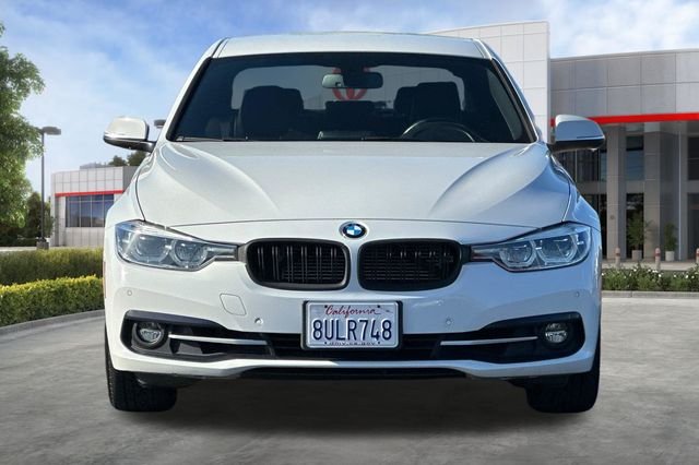 2018 BMW 3 Series 330e - Photo 10