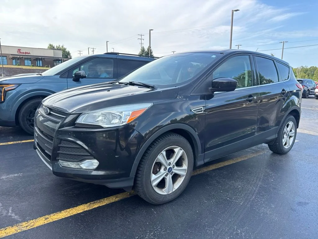 Used 2015 Tuxedo Black Ford SE image 2