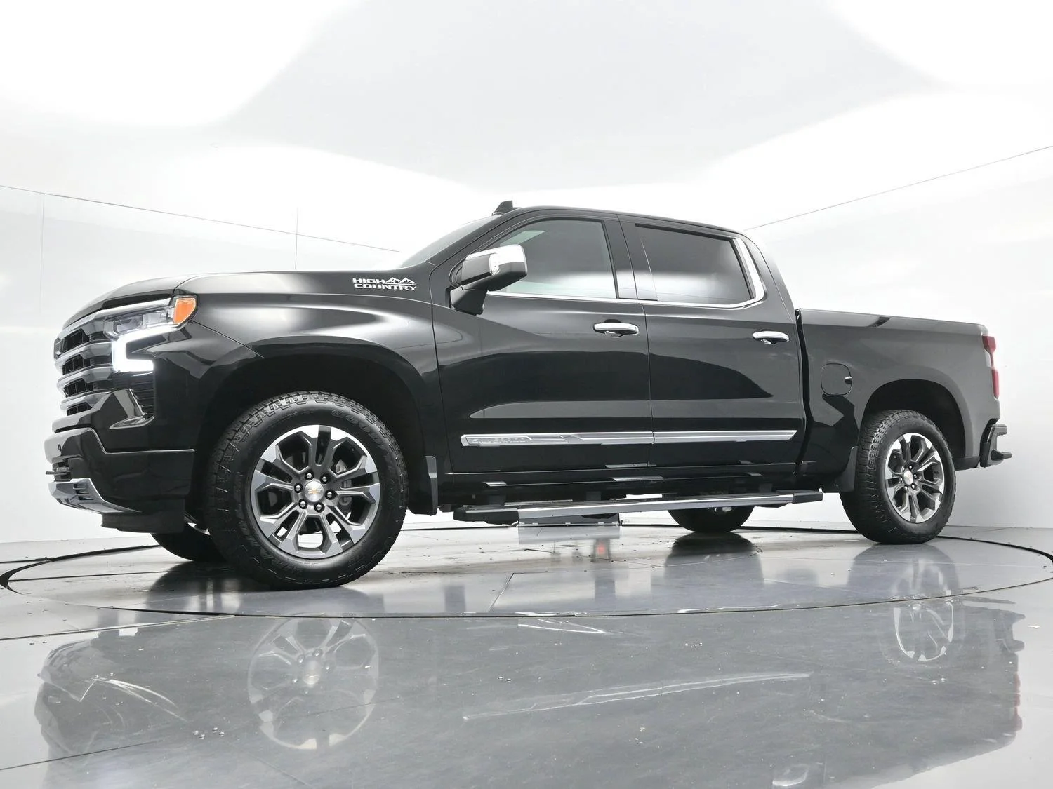 Used 2026 Black Chevrolet High Country image 45