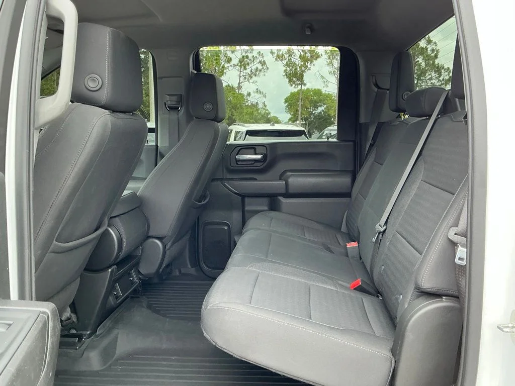 Used 2024 White Chevrolet Custom image 34