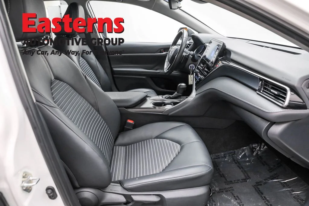 Used 2024 White Toyota SE image 22
