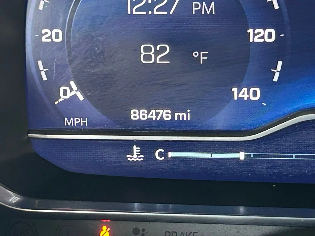 Used 2022 Summit White Chevrolet Premier image 23