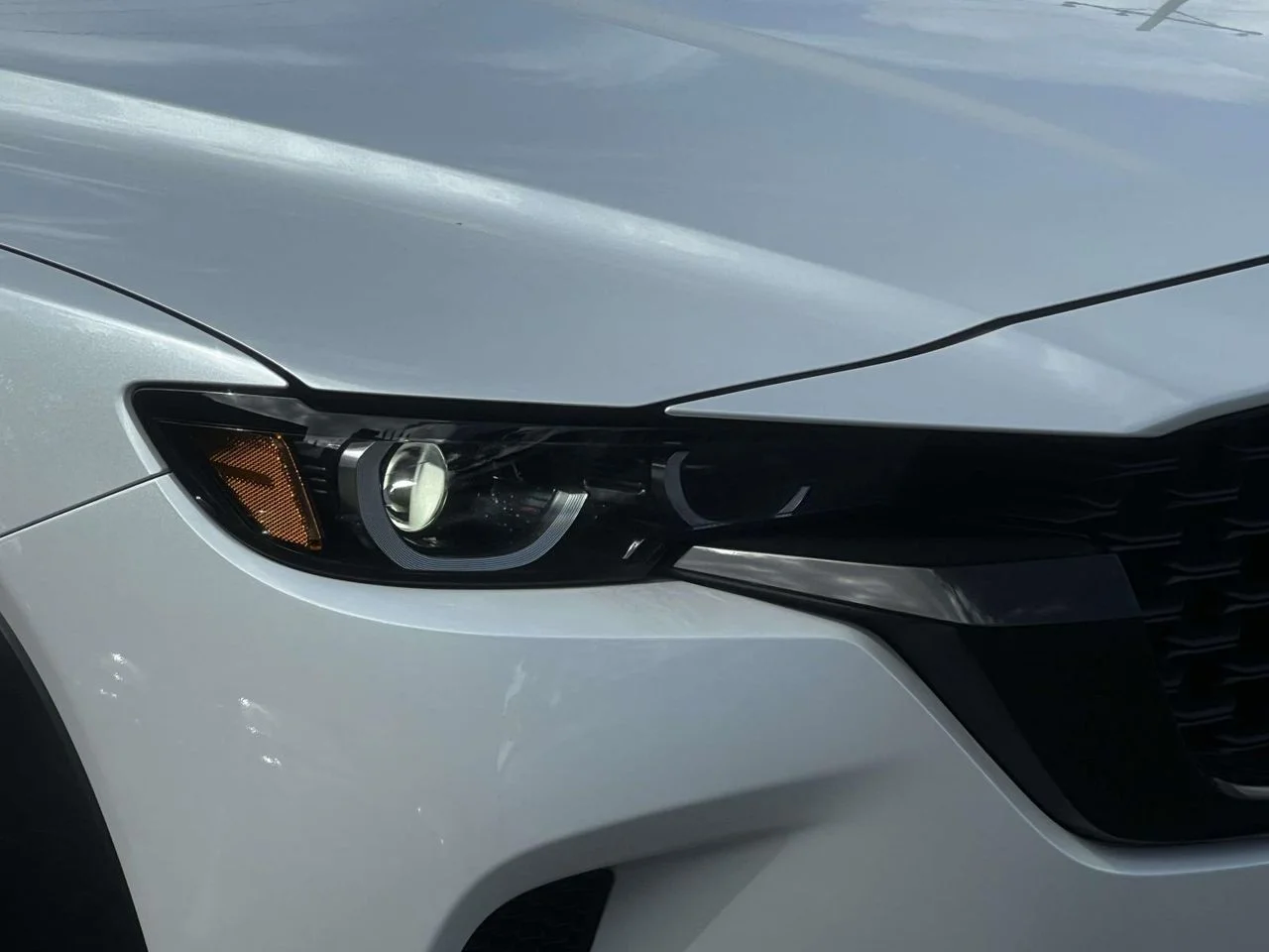 Certified Used 2024 Wind Chill Pearl Mazda 2.5 S Premium image 17