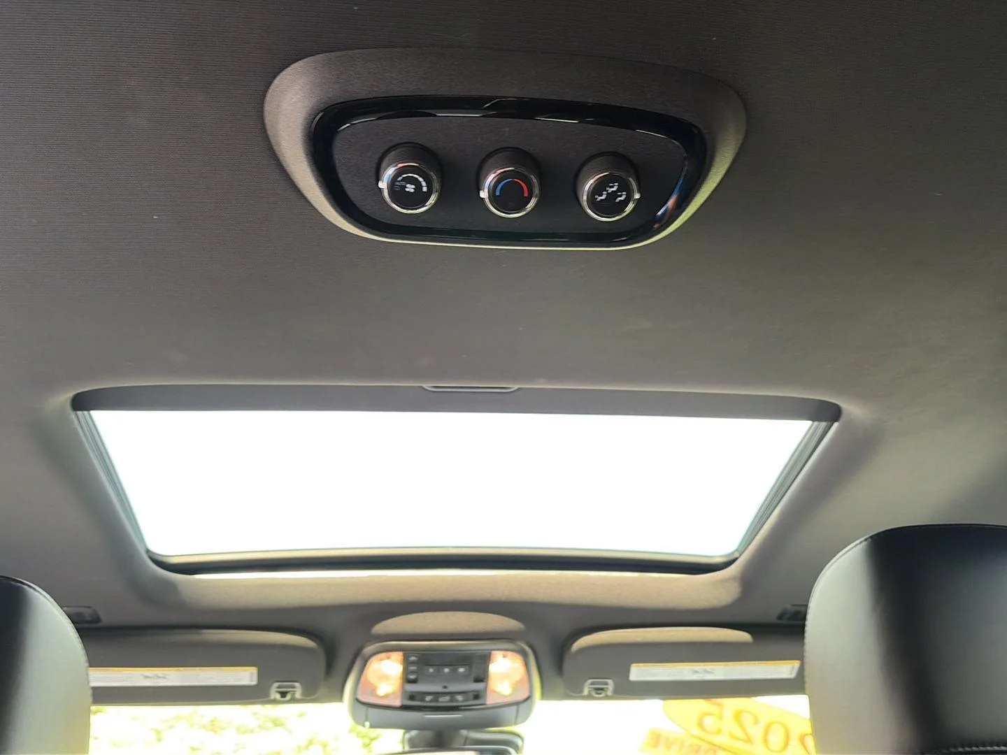 Used 2025 Frostbite Pearlcoat Dodge GT Plus image 37