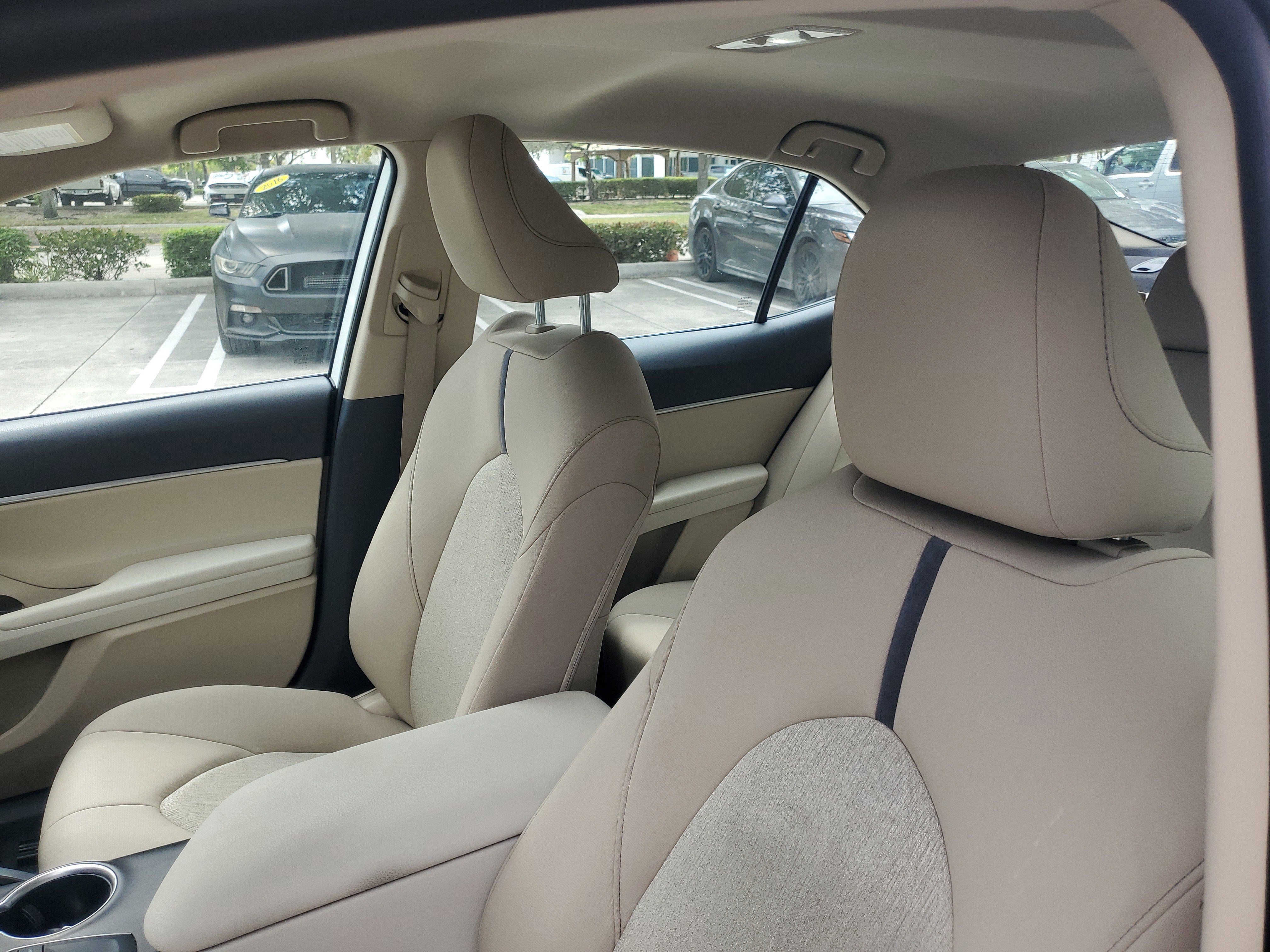 Used 2023 Ice Toyota LE image 17