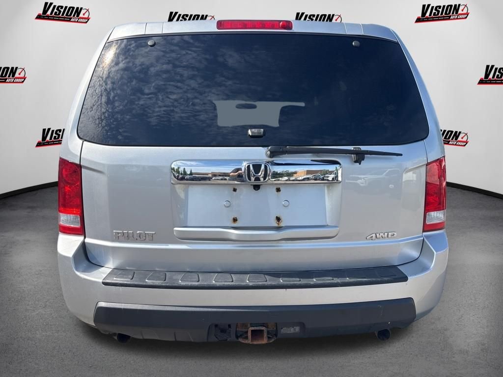 Used 2011 Silver Honda LX image 6