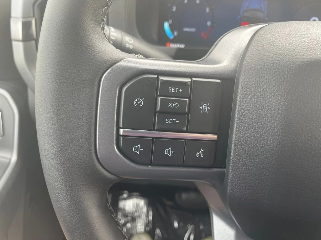New 2026 Carbonized Gray Metallic Ford XLT image 16
