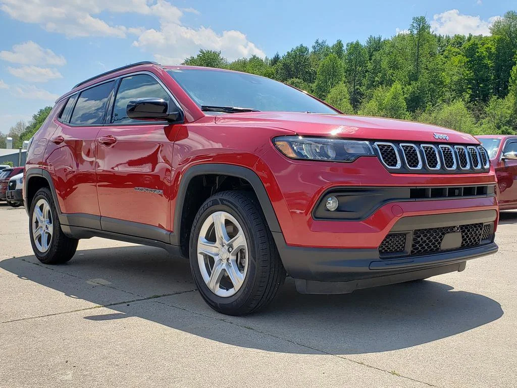 2024 Jeep Compass Latitude 4X4's photo