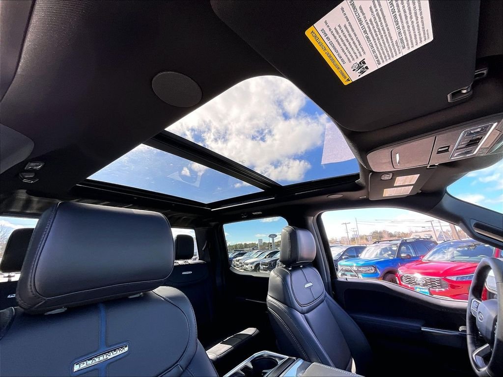 New 2025 Agate Black Metallic Ford Platinum image 18