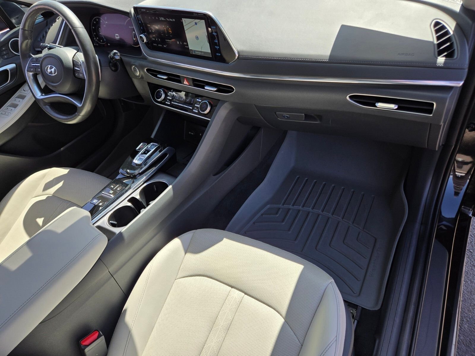 Certified Used 2022 Black Hyundai Limited image 18