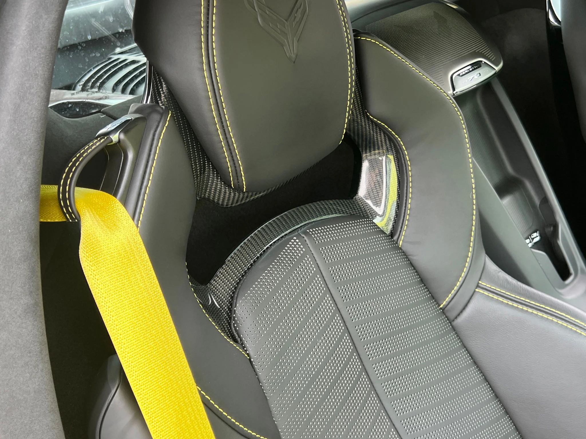 Used 2023 Yellow Chevrolet Z06 image 45