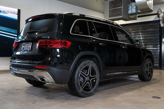 Used 2026 Black Mercedes-Benz GLB 250 image 6