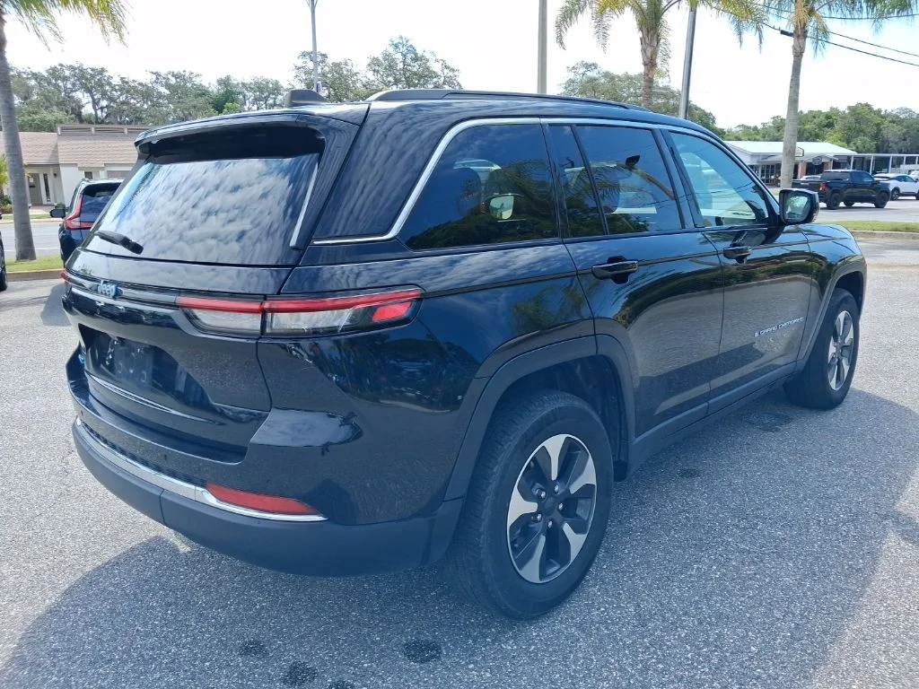 Used 2024 Black Jeep 4xe image 5