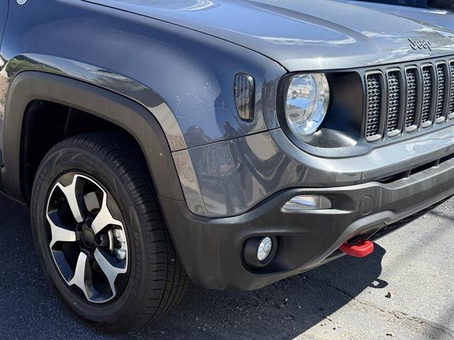 2022 Jeep Renegade Trailhawk photo 2